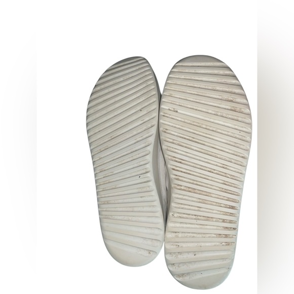 All birds Women’s Size 10 White Lace Up Athletic Shoe - Picture 3 of 7